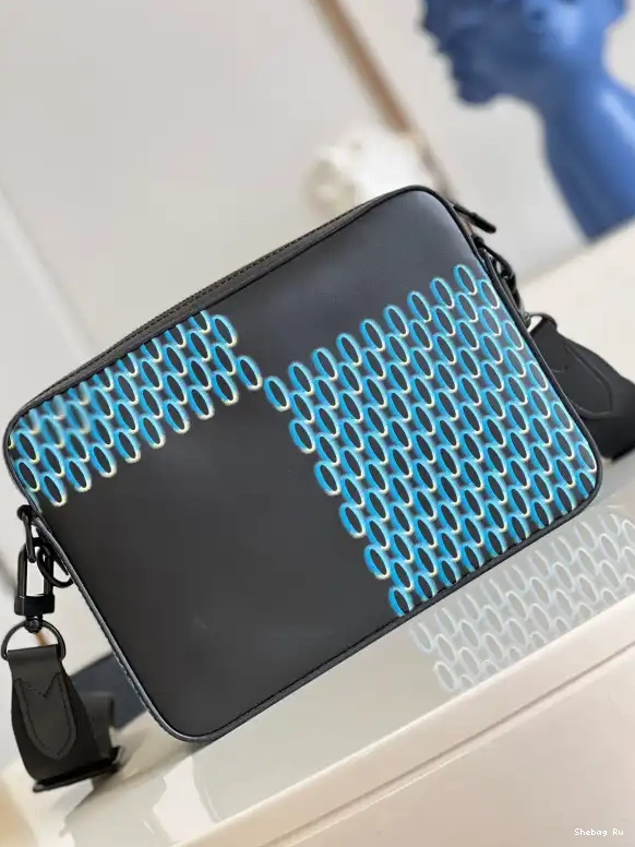 TRIO LOUIS MESSENGER VUITTON 0615